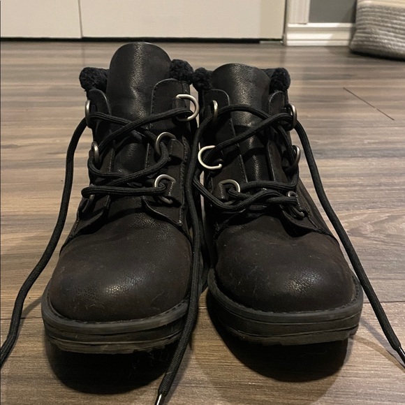 Blowfish Black Ankle Boots with Plush Trim - Picture 2 of 6